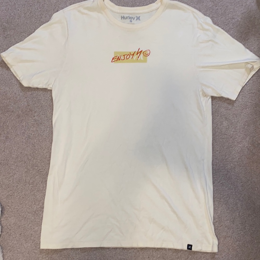 tee shirt